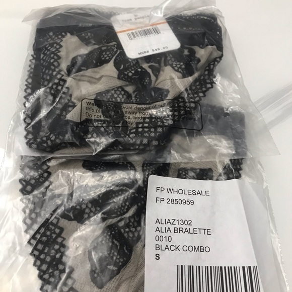 NWT Free People Boho Black Small Bralette - Picture 4 of 5